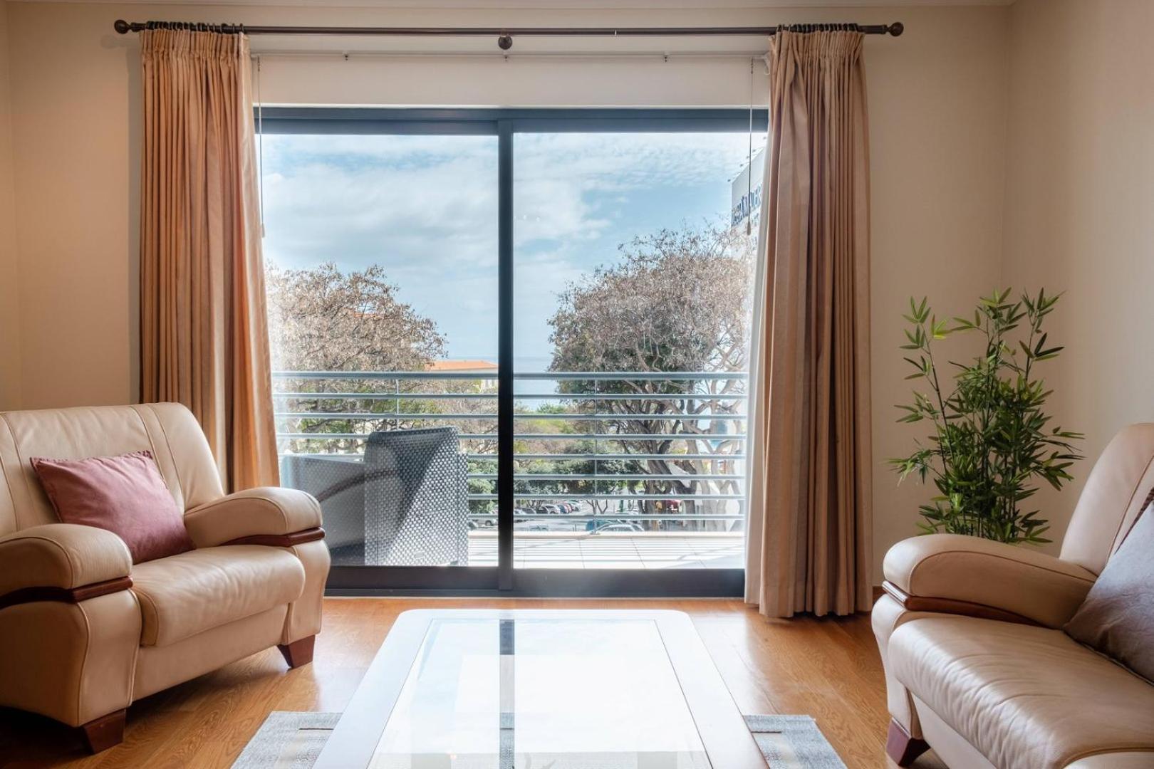 Guestready - Lido View Near The Beach Apartment ฟุงชาล ภายนอก รูปภาพ